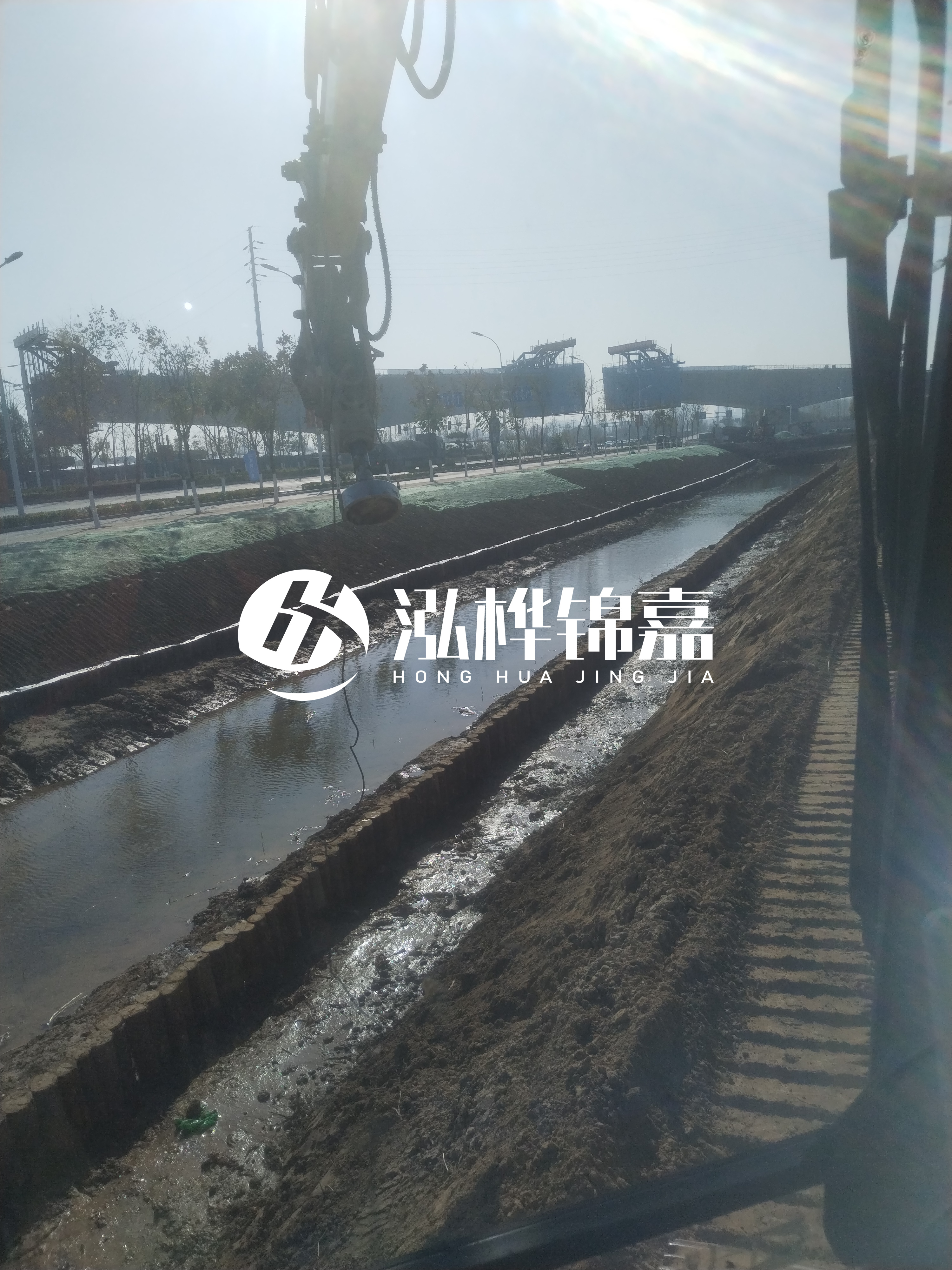 廣州松木樁源頭廠家-防汛木樁用什么木頭?