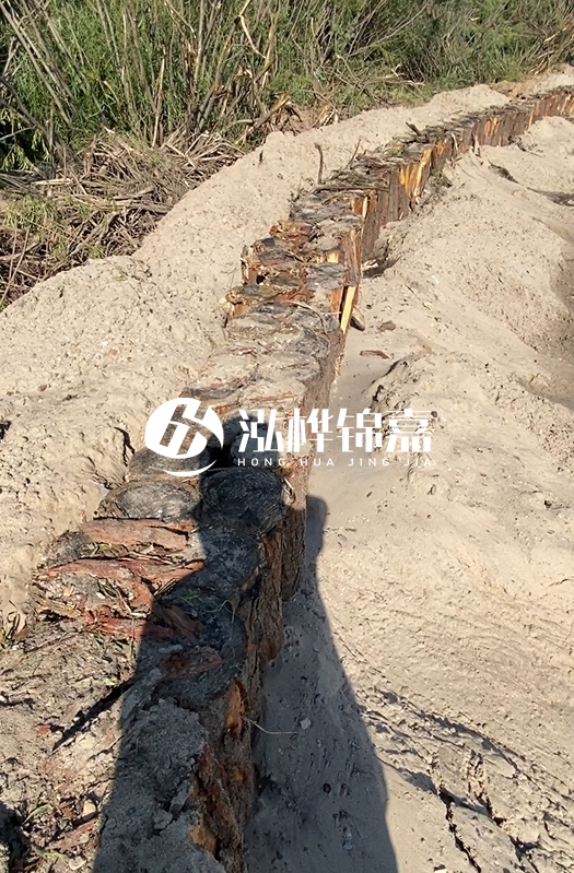 江蘇松木樁源頭廠家泓樺錦嘉-松木樁4米直徑8-10的價格?